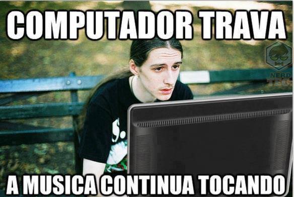 COMPUTADOR TRAVA...