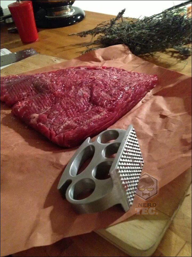 HOMEM NA COZINHA