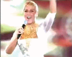 XUXA MENEGHELL (1)