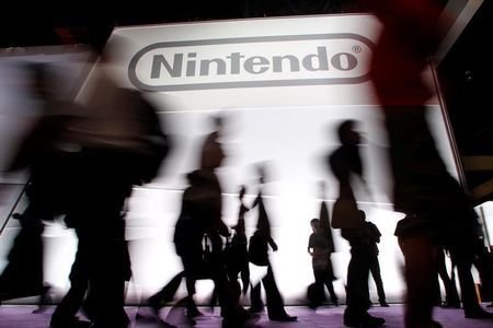 2016-07-08T132220Z_1_LYNXNPEC670SJ_RTROPTP_2_NINTENDO-STOCKS.JPG.cf